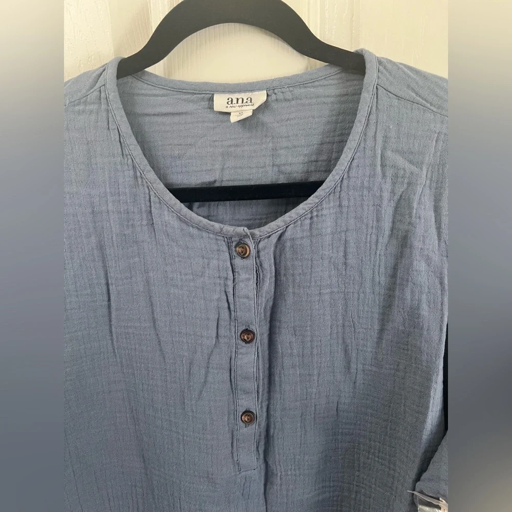 NWT a.n.a peasant top…blue…size XL. - Picture 2 of 9